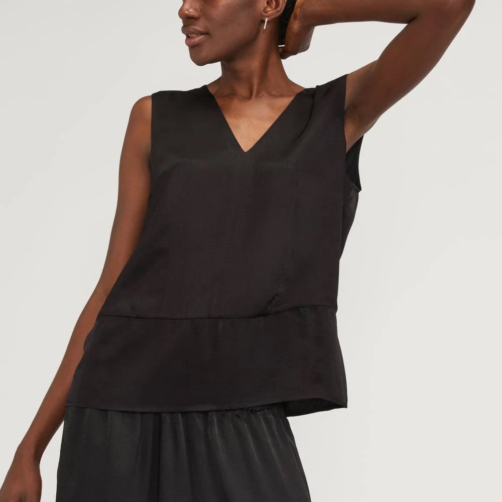 Everlane The Satin V-Neck Top - sz Large